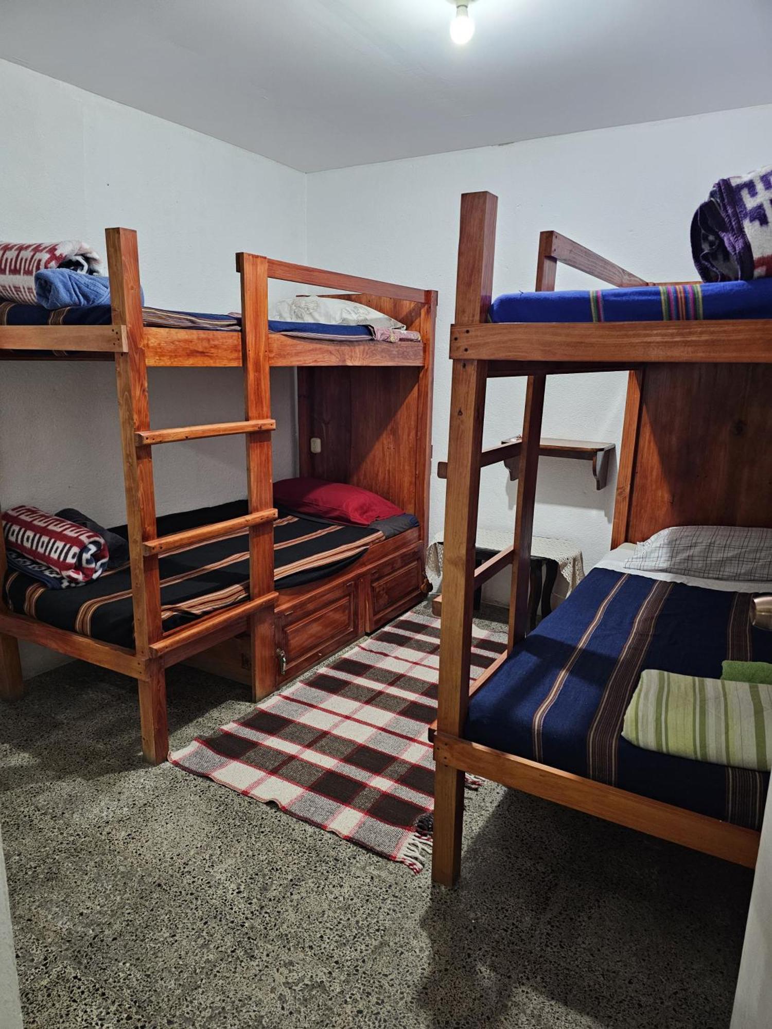 פנחאצ'ל Hostal The Friends מראה חיצוני תמונה